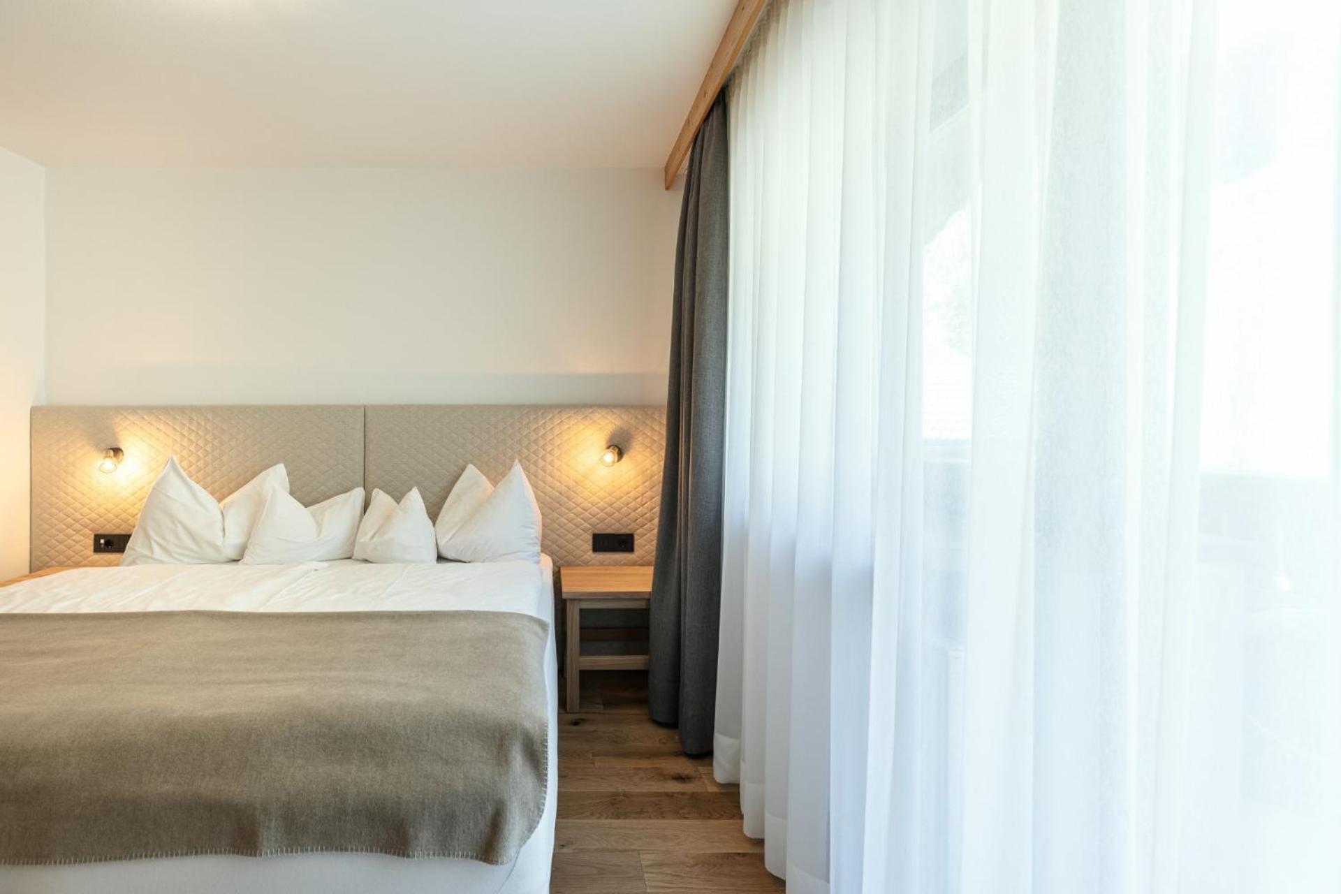 Niblea Hotel