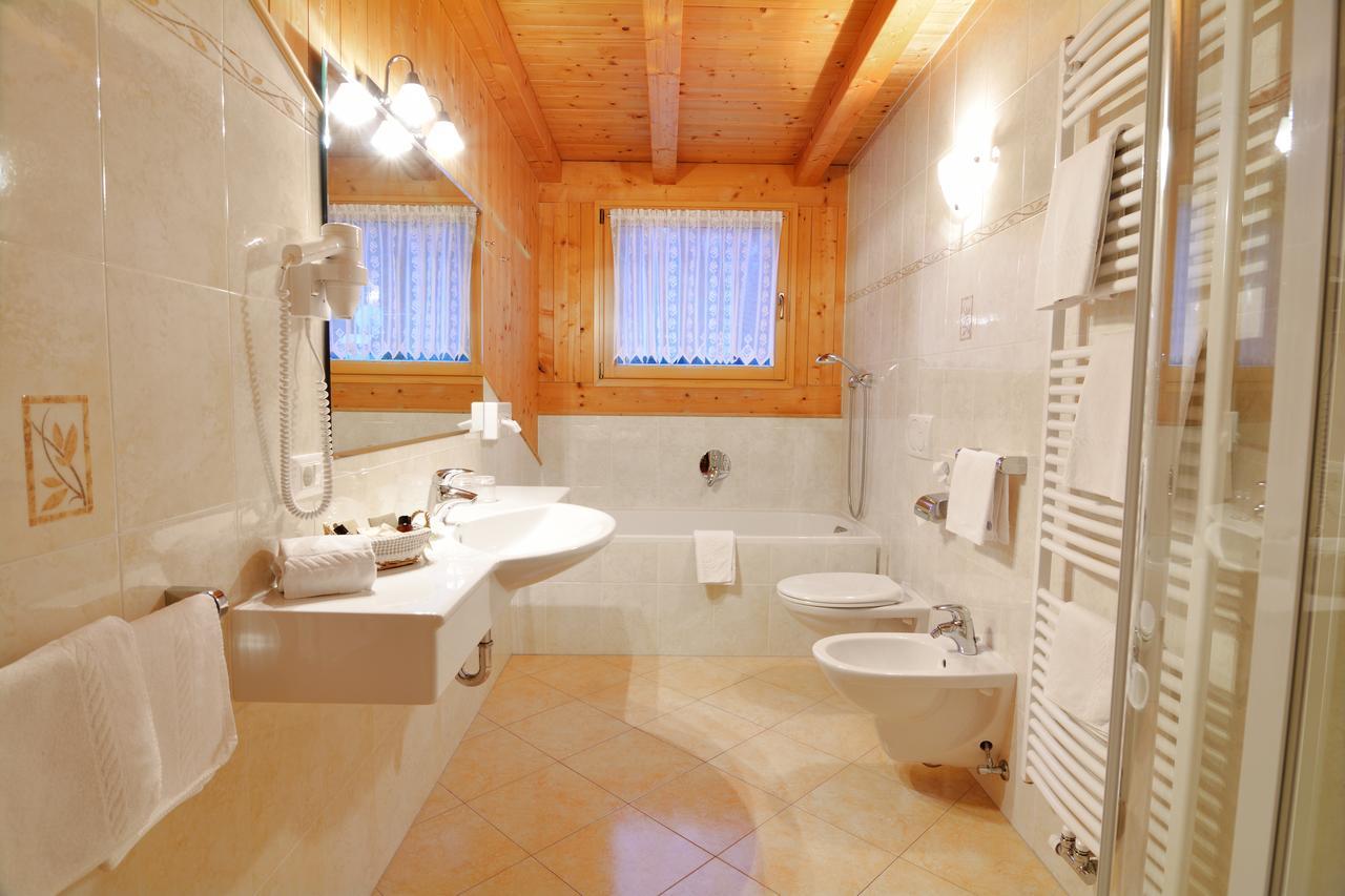 Niblea Hotel 4*